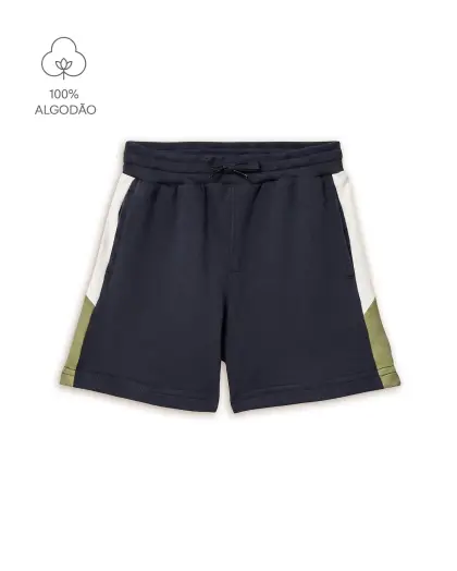 Short infantil azul marinho com recortes claros e verdes nas laterais